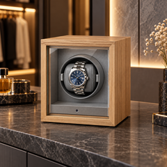 Atelier 1 montre, bois clair et intérieur gris